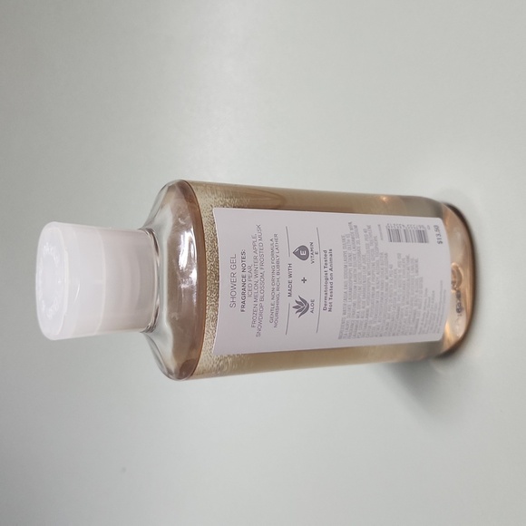 Fresh Sparkiling Snow Shower Gel by Bath & Body Works - Picture 2 of 3